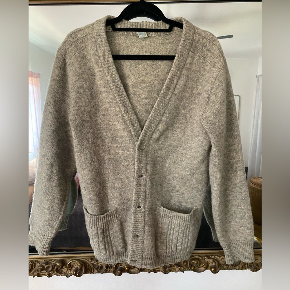 The perfect grey wool cardigan!